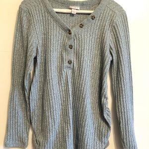 Maternity V- neck long sleeve